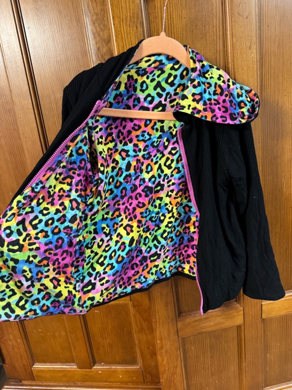 Bums & Roses Reversible Leopard Jacket - Picture 3 of 3